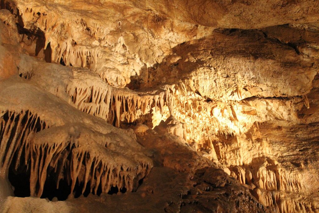 Interiérová výzdoba v jaskyni Driny